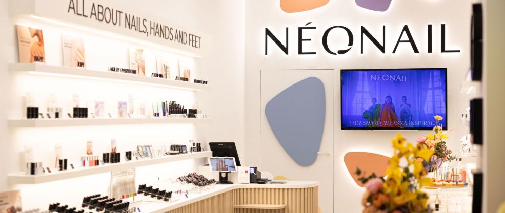 Nowy koncept salonów sprzedaży NEONAIL 